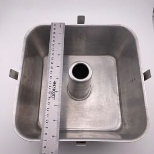 Vintage Aluminum Square Angel Food Cake Pan 2 Piece Removable Bottom 9in